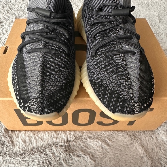 Adidas Yeezy boost 350 v2 Men fashion sneakers - Picture 2 of 7
